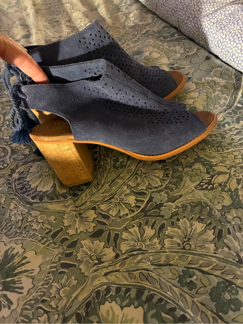 Tom’s Elba Sz7  Navy Suede Open-Toe Block Heel Sandals